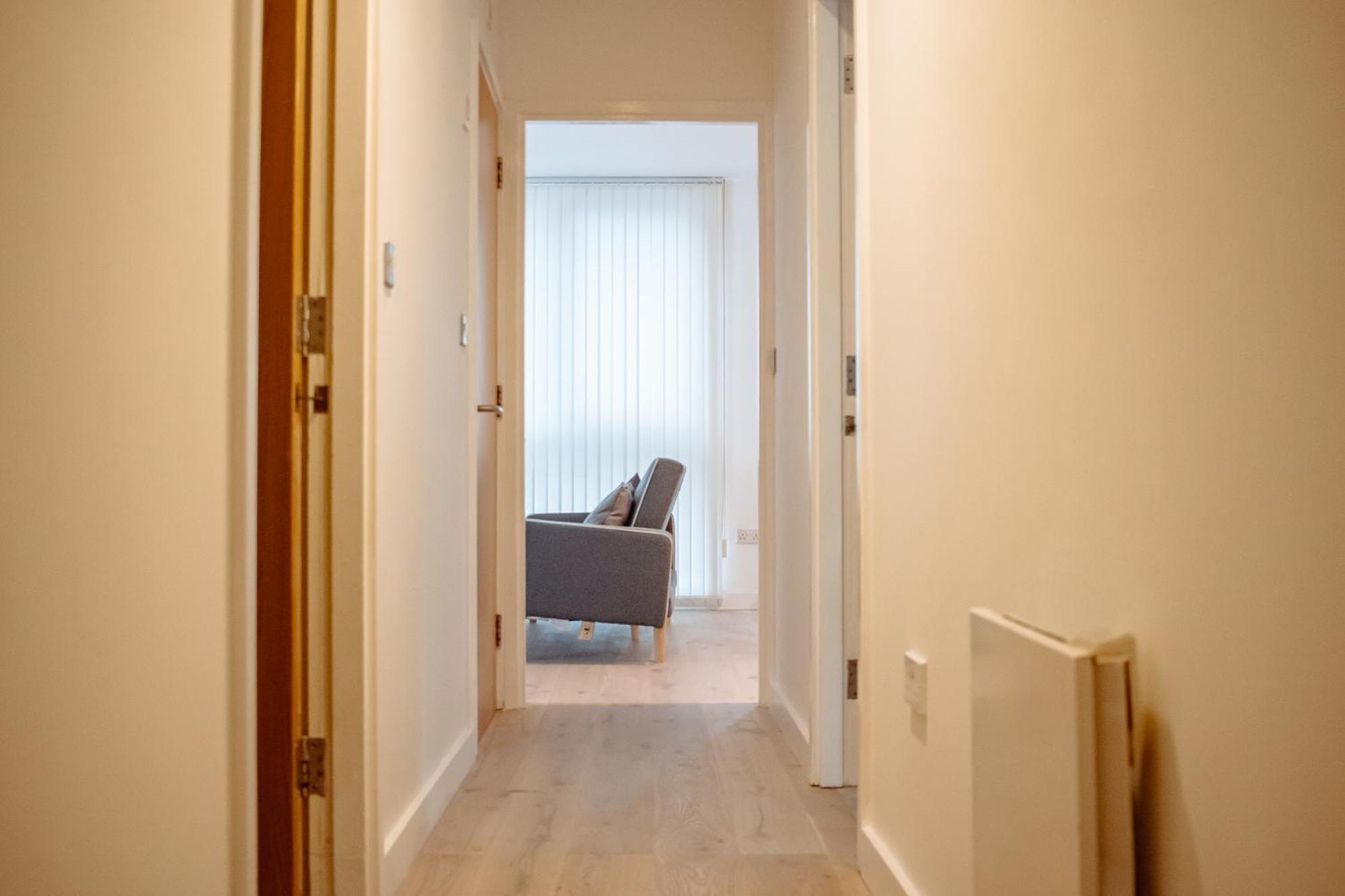 Central & Spacious, Sleeps 8, Perfect For Groups 利兹 外观 照片